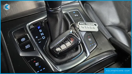 HYUNDAI GRANDEUR HG240 MODERN