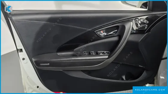 HYUNDAI GRANDEUR HG240 MODERN