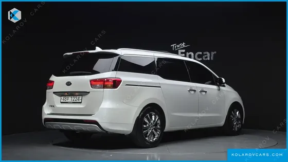 KIA CARNIVAL 9-SEATER PRESTIGE