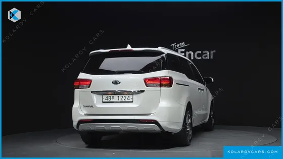 KIA CARNIVAL 9-SEATER PRESTIGE