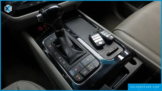 KIA CARNIVAL 9-SEATER PRESTIGE