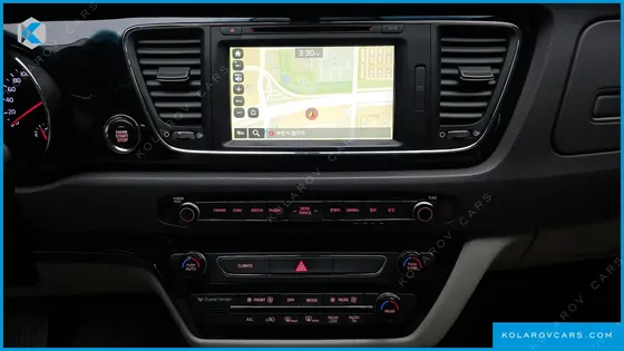 KIA CARNIVAL 9-SEATER PRESTIGE