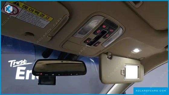 KIA CARNIVAL 9-SEATER NOBLESSE SPECIAL