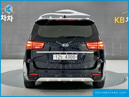 KIA CARNIVAL 9-SEATER PRSTIGE