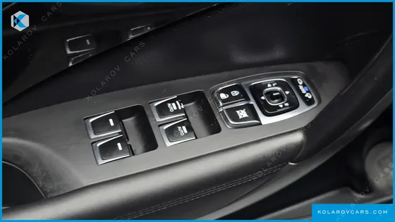 HYUNDAI GRANDEUR HG240 MODERN