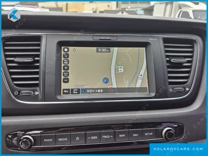 KIA CARNIVAL 11-SEATER LUXURY