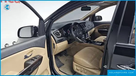 KIA CARNIVAL 9-SEATER PRSTIGE