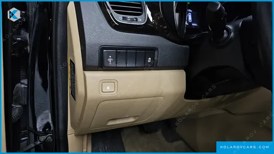 KIA CARNIVAL 9-SEATER PRSTIGE