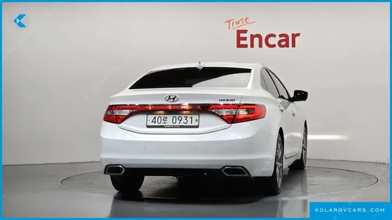 HYUNDAI GRANDEUR HG240 MODERN COLLECTION
