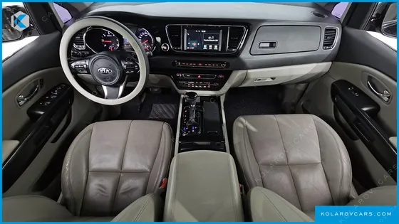 KIA CARNIVAL 9-SEATER NOBLESSE