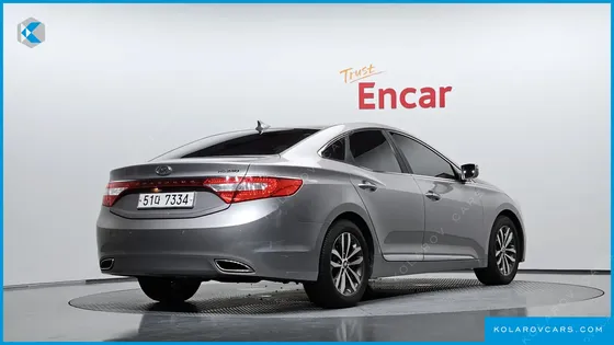 HYUNDAI GRANDEUR HG240 LUXURY