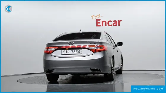HYUNDAI GRANDEUR HG240 LUXURY