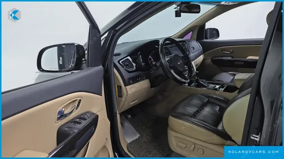 KIA CARNIVAL GASOLINE 9-SEATER NOBLESSE