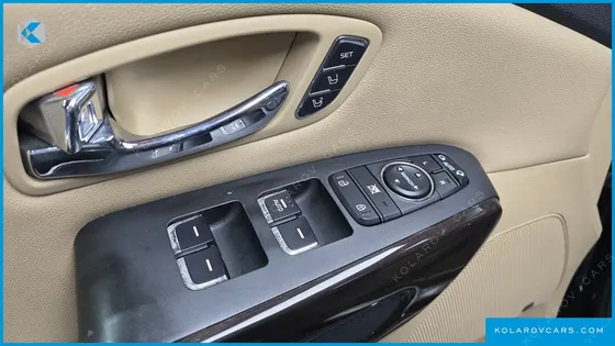 KIA CARNIVAL GASOLINE 9-SEATER NOBLESSE