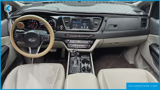 KIA CARNIVAL 9-SEATER PRESTIGE