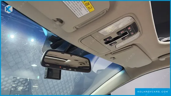 KIA CARNIVAL 9-SEATER PRESTIGE