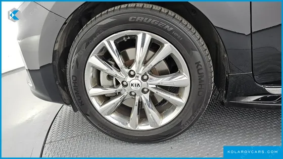 KIA CARNIVAL 9-SEATER NOBLESSE SPECIAL