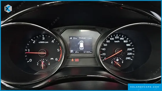 KIA CARNIVAL 9-SEATER NOBLESSE SPECIAL