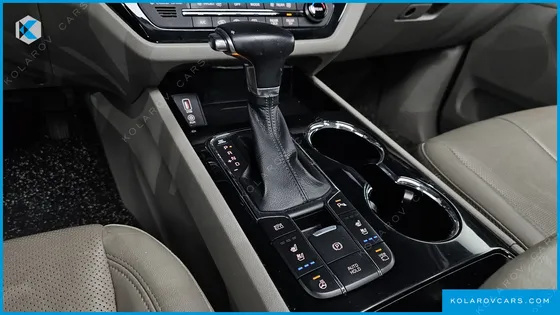 KIA CARNIVAL 9-SEATER NOBLESSE SPECIAL