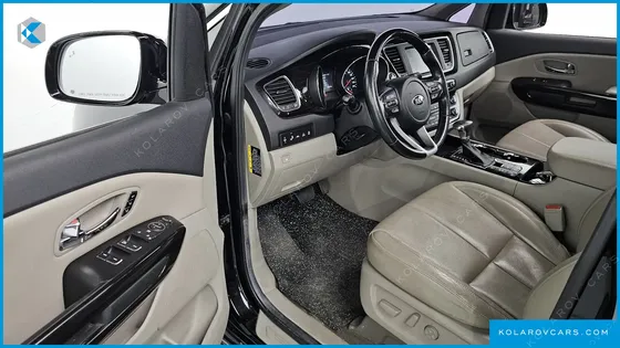 KIA CARNIVAL 9-SEATER NOBLESSE SPECIAL