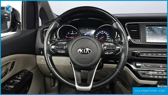 KIA CARNIVAL 9-SEATER NOBLESSE SPECIAL