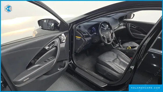 HYUNDAI GRANDEUR HG240 MODERN