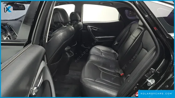 HYUNDAI GRANDEUR HG240 MODERN