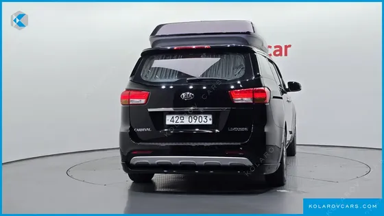 KIA CARNIVAL 9-SEATER HI-LIMOUSINE