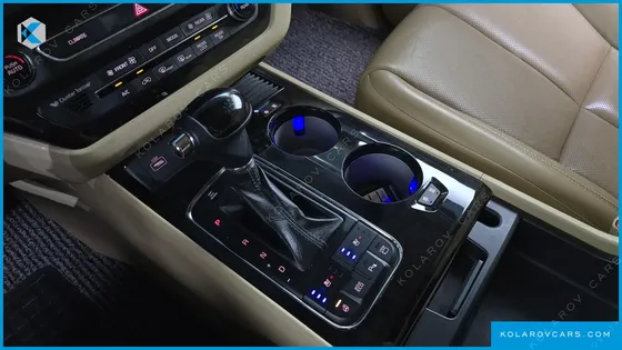 KIA CARNIVAL 9-SEATER HI-LIMOUSINE