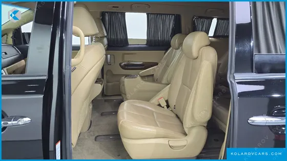 KIA CARNIVAL 9-SEATER HI-LIMOUSINE
