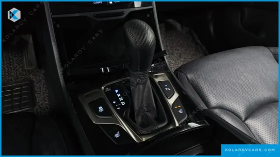 HYUNDAI GRANDEUR HG240 LUXURY