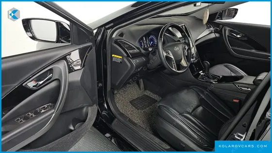 HYUNDAI GRANDEUR HG240 LUXURY