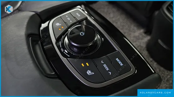 HYUNDAI GRANDEUR HG240 LUXURY