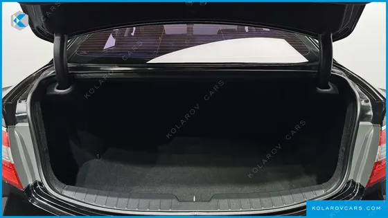 HYUNDAI GRANDEUR HG240 LUXURY