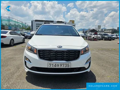 KIA CARNIVAL 11-SEATER DELUXE