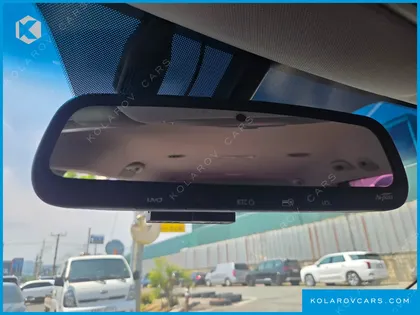 KIA CARNIVAL 11-SEATER DELUXE