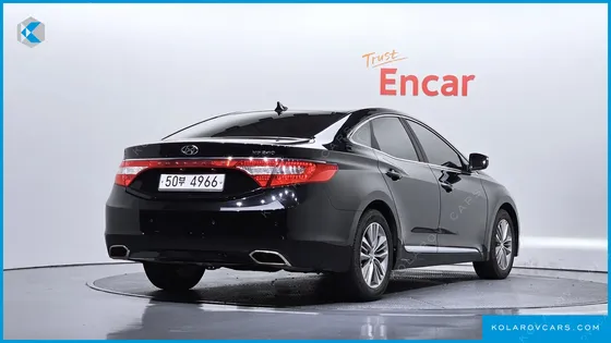 HYUNDAI GRANDEUR HG240 MODERN