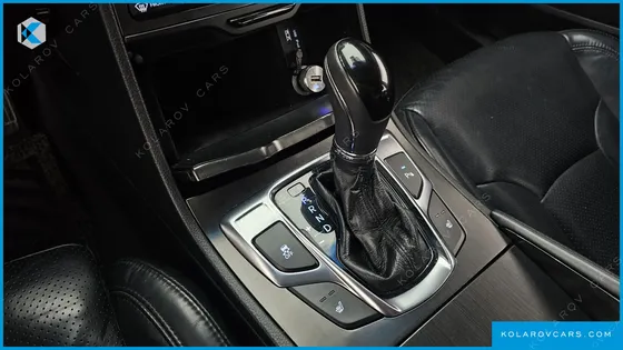 HYUNDAI GRANDEUR HG240 MODERN