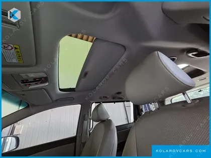 KIA CARNIVAL 9-SEATER PRESTIGE
