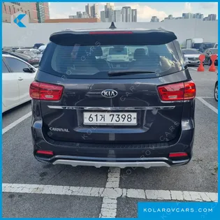 KIA CARNIVAL 9-SEATER LUXURY