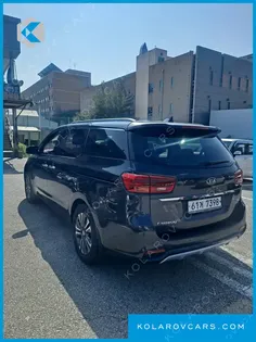 KIA CARNIVAL 9-SEATER LUXURY