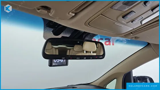 KIA CARNIVAL 9-SEATER NOBLESSE
