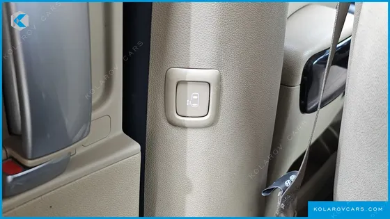 KIA CARNIVAL 9-SEATER NOBLESSE