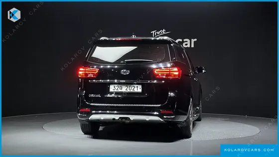 KIA CARNIVAL 9-SEATER NOBLESSE SPECIAL