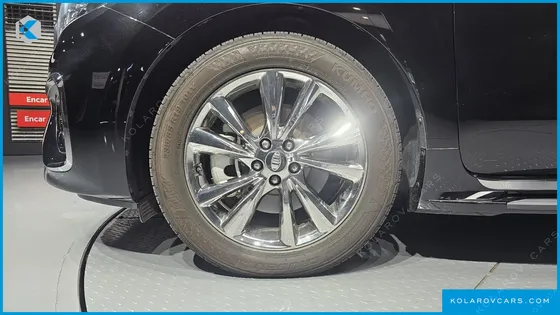 KIA CARNIVAL 9-SEATER NOBLESSE SPECIAL