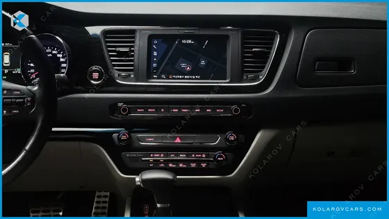 KIA CARNIVAL 9-SEATER NOBLESSE SPECIAL