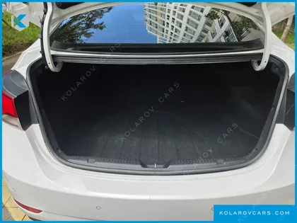 HYUNDAI ELANTRA (AVANTE) 1.6 GDI SMART