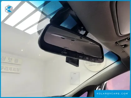 KIA CARNIVAL 9-SEATER PRSTIGE