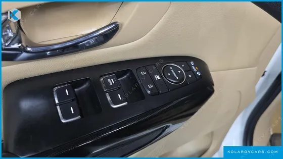 KIA CARNIVAL 9-SEATER PRESTIGE
