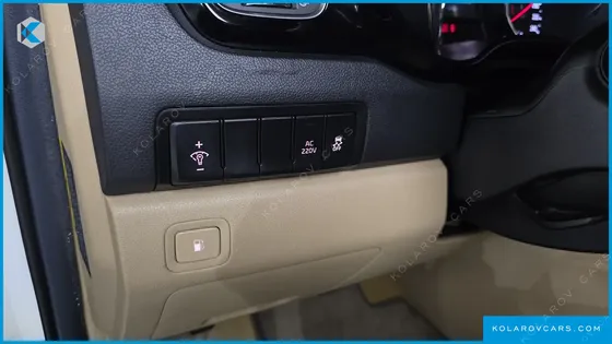 KIA CARNIVAL 9-SEATER PRESTIGE